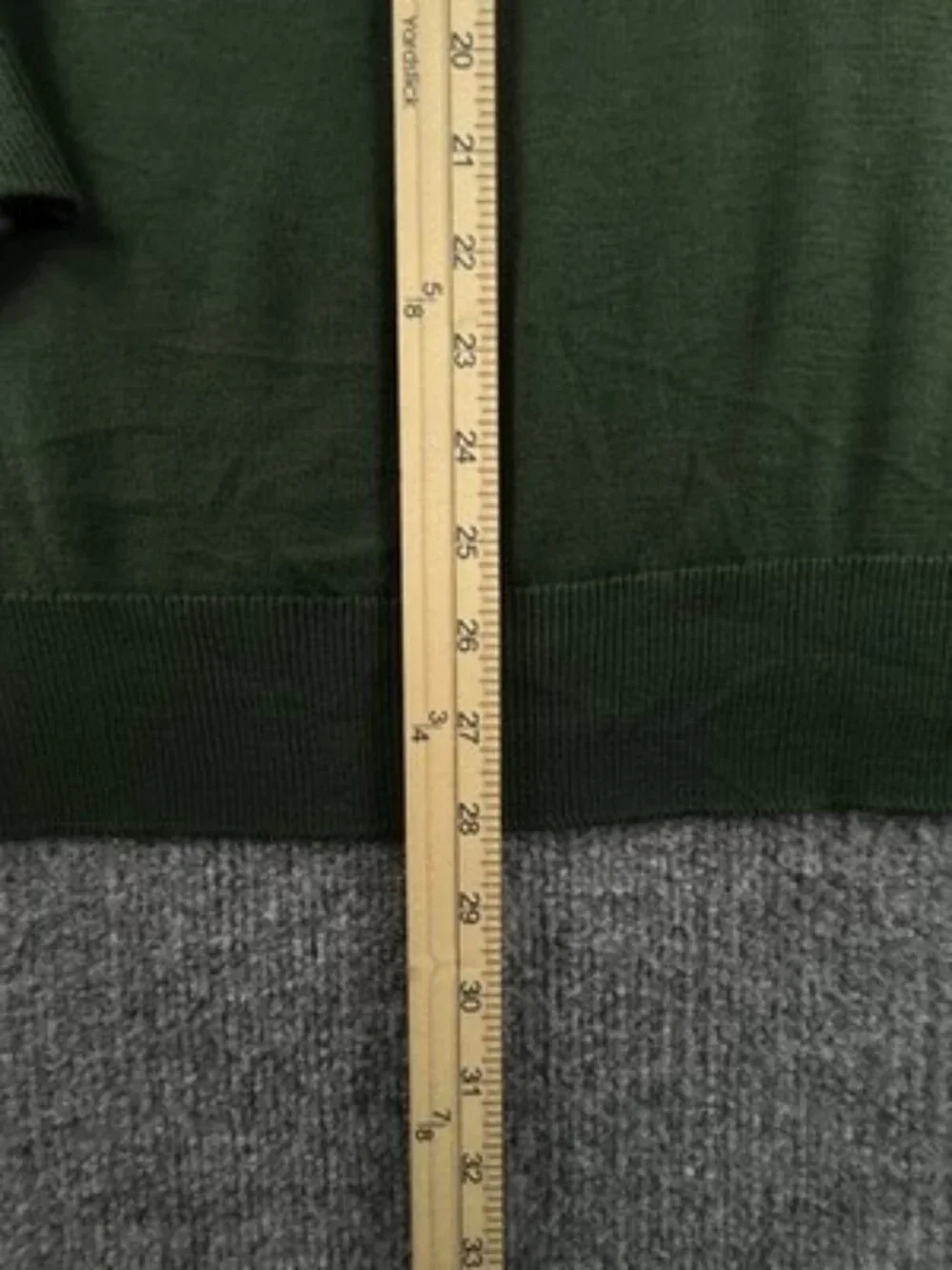 Burberry Long Sleeve Pullover V-Neck Green 9 Mens Logo Sweater Solid Knit Adult